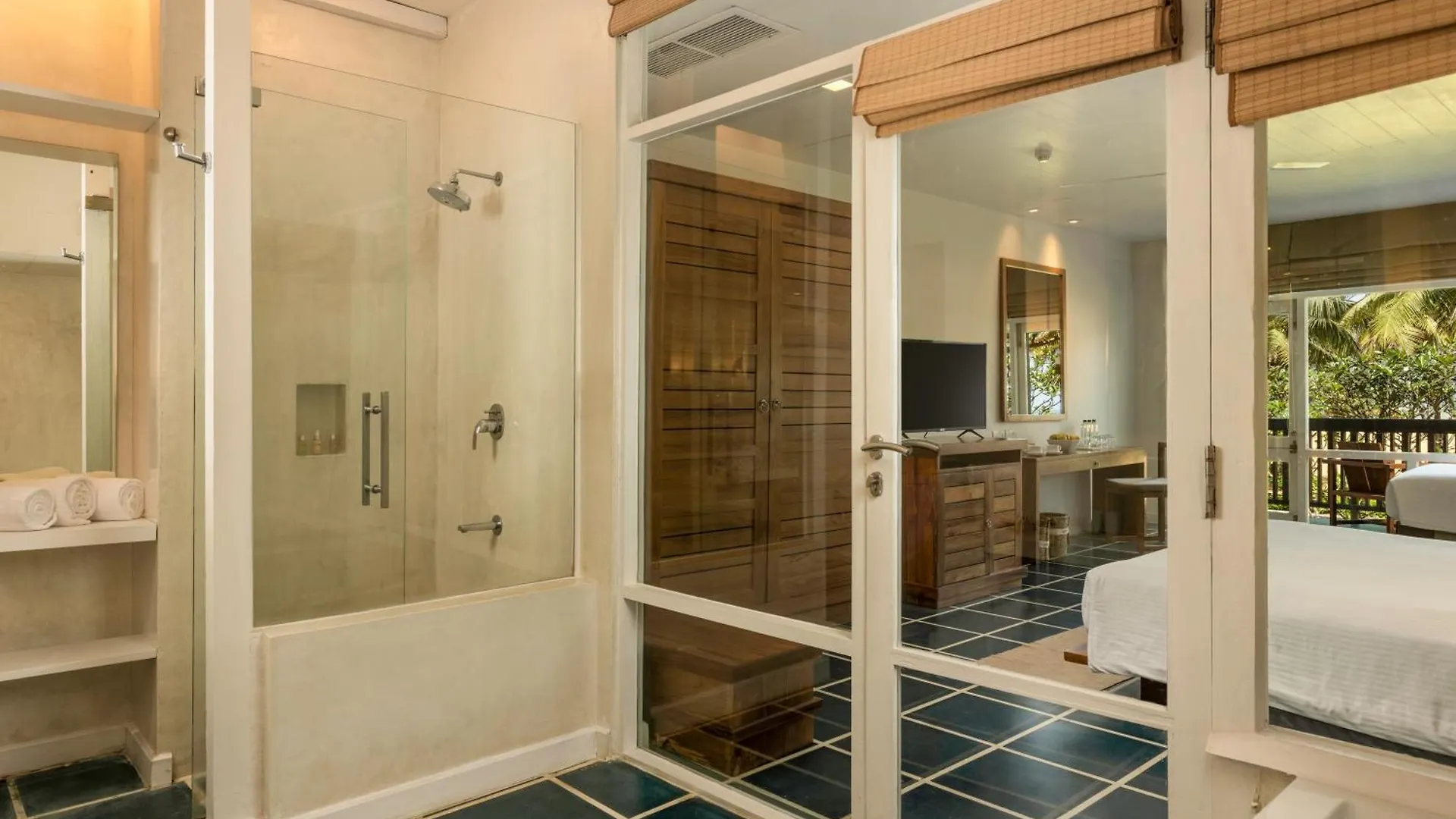 Hotel Jetwing Blue Negombo