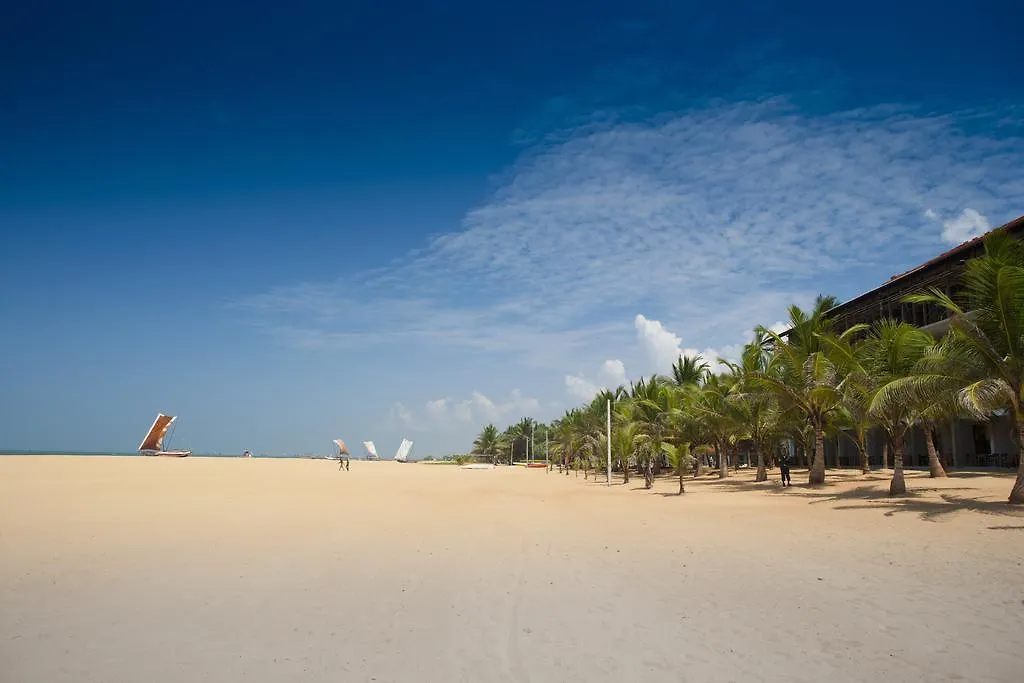 Jetwing Blue Hotel Negombo