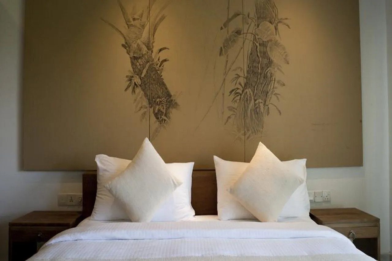 Jetwing Blue Hotel Negombo Resort
