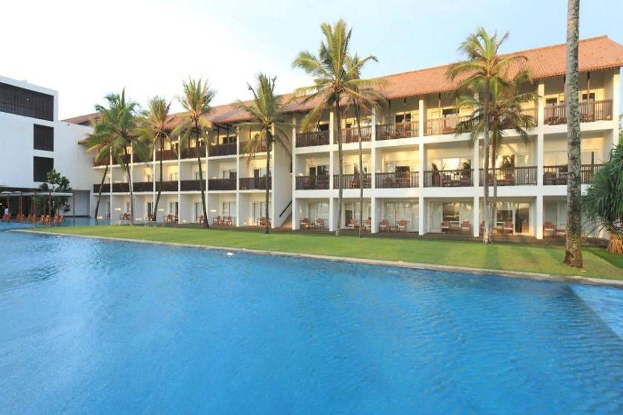 Jetwing Blue Hotel Negombo